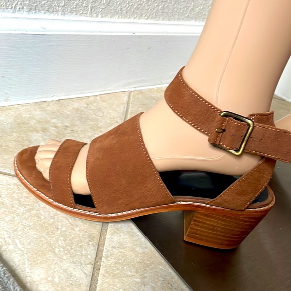 M4DE Sage Sandals - Picture 1 of 5